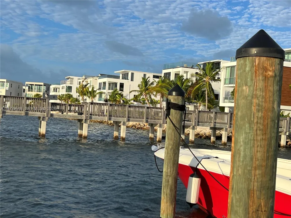 94825 Overseas Highway Key Largo, FL 33037