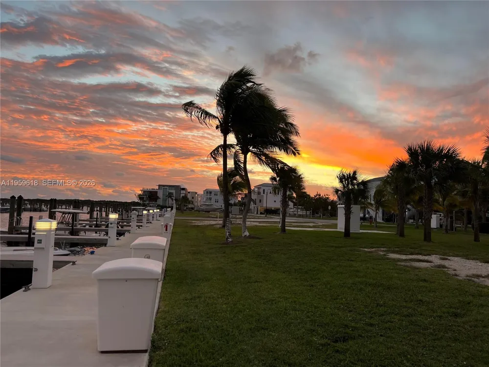 94825 Overseas Highway Key Largo, FL 33037