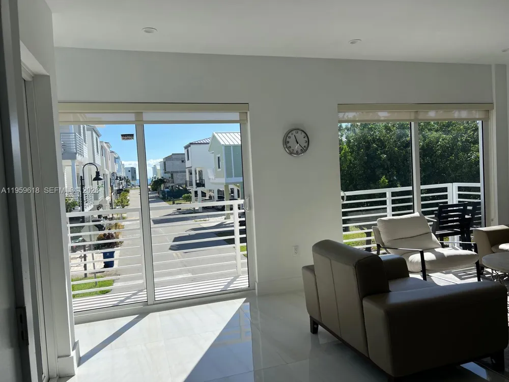 94825 Overseas Highway Key Largo, FL 33037