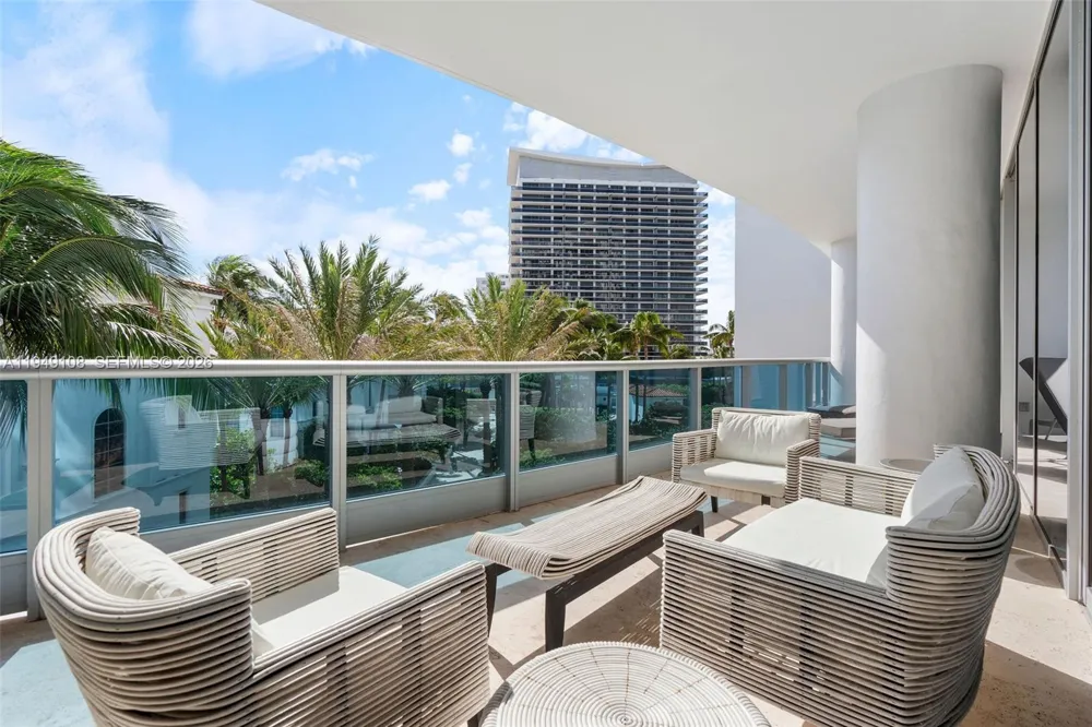 5959 Collins Ave #606 Miami Beach, FL 33140