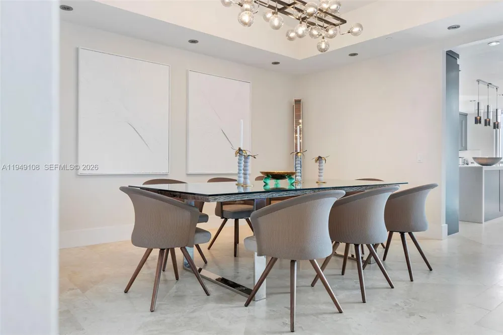 5959 Collins Ave #606 Miami Beach, FL 33140