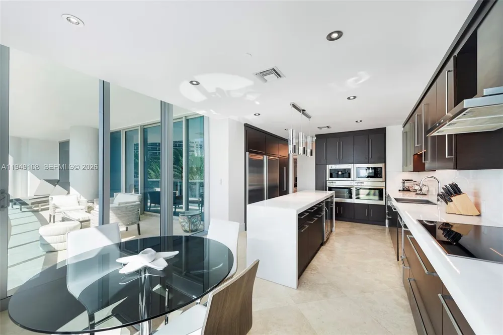 5959 Collins Ave #606 Miami Beach, FL 33140