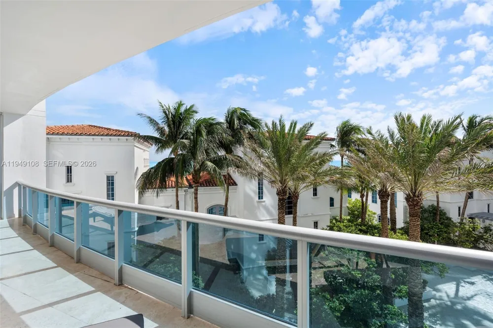 5959 Collins Ave #606 Miami Beach, FL 33140