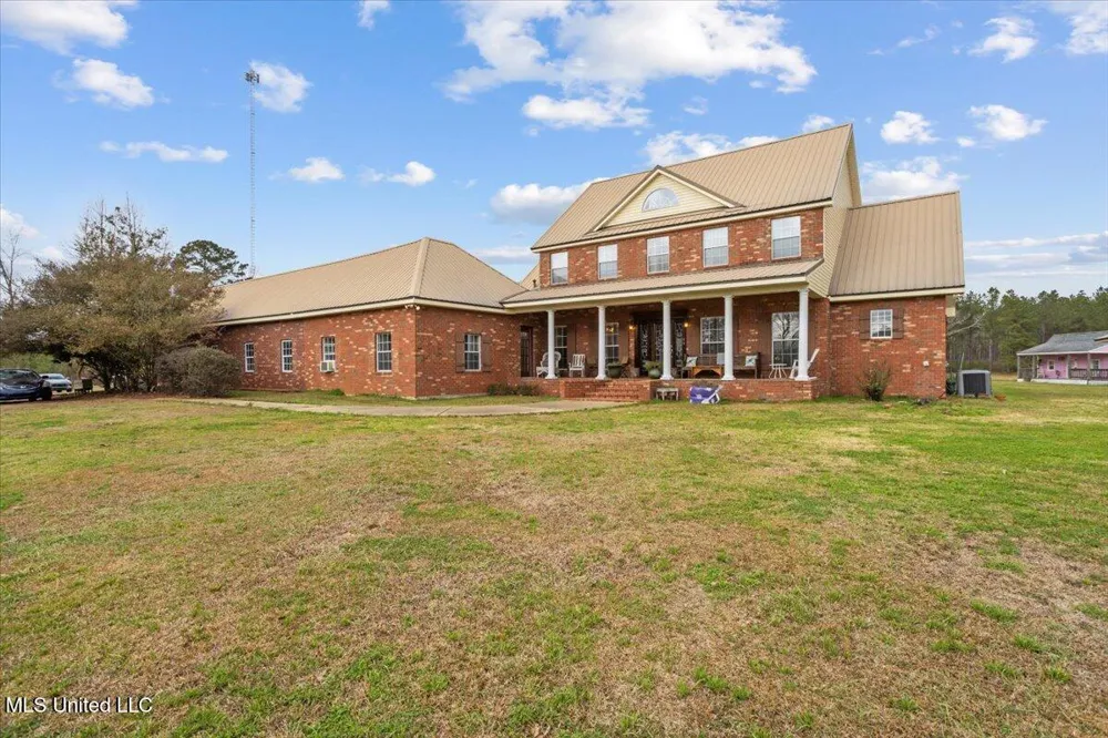 13835 U.S. 98 Smithdale, MS 39664