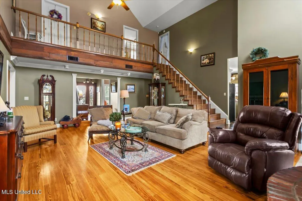 13835 U.S. 98 Smithdale, MS 39664