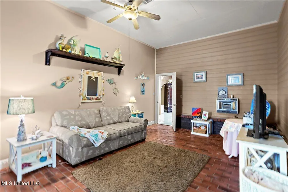 13835 U.S. 98 Smithdale, MS 39664