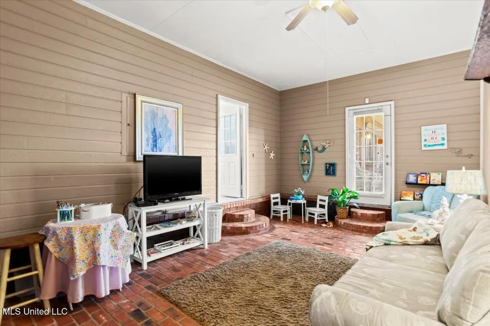 13835 U.S. 98 Smithdale, MS 39664
