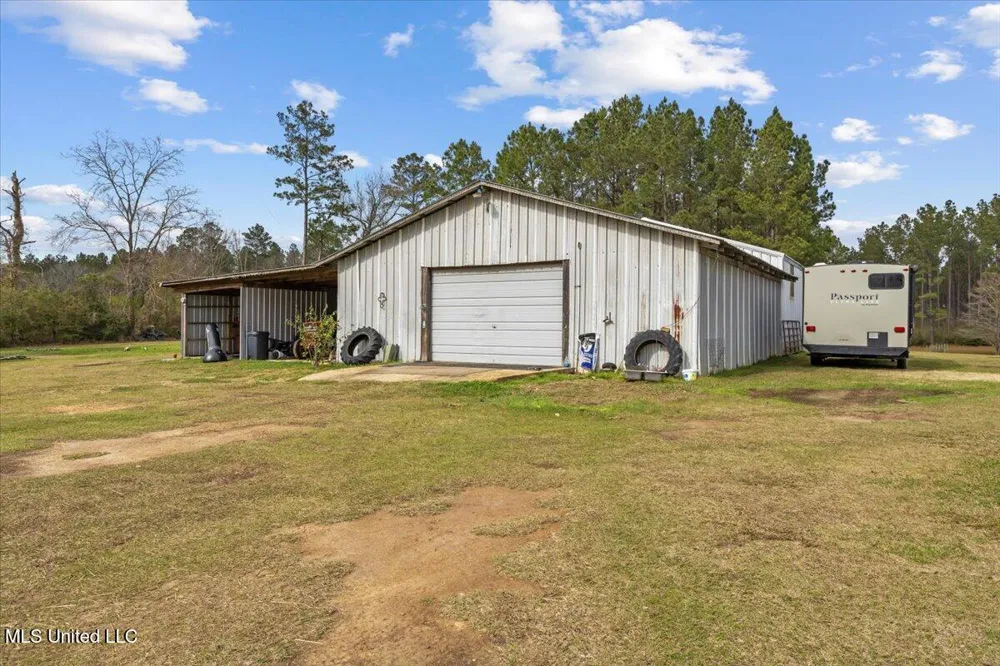 13835 U.S. 98 Smithdale, MS 39664