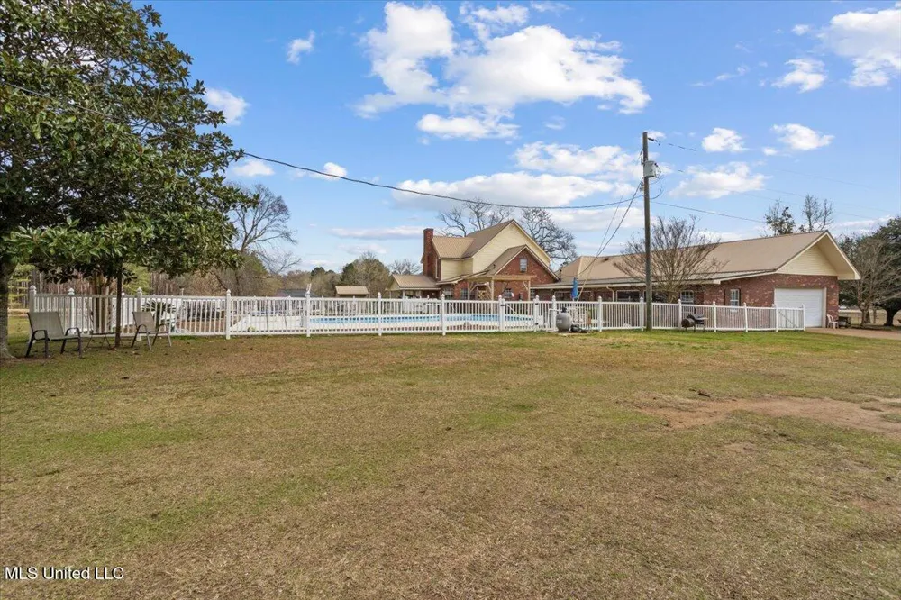 13835 U.S. 98 Smithdale, MS 39664