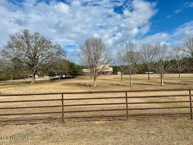 13835 U.S. 98 Smithdale, MS 39664