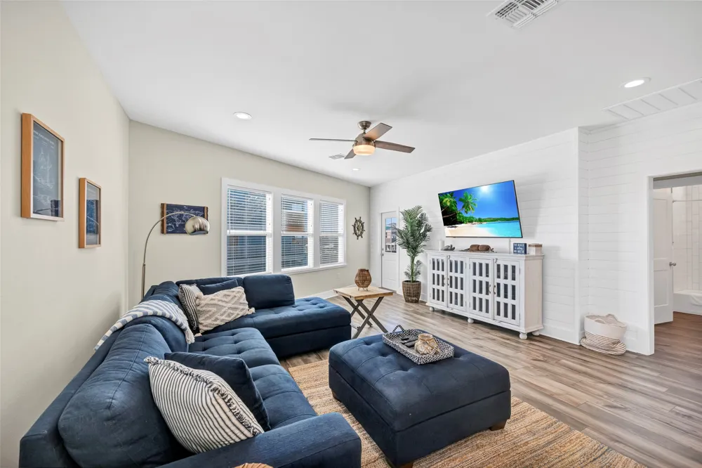 162 La Concha Boulevard #10 Port Aransas, TX 78373