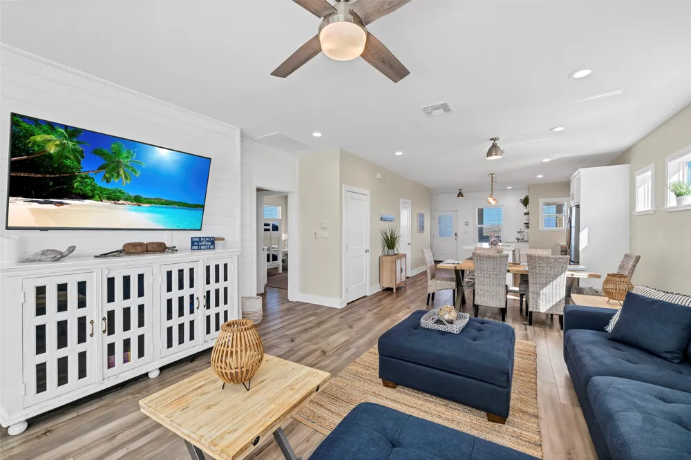 162 La Concha Boulevard #10 Port Aransas, TX 78373