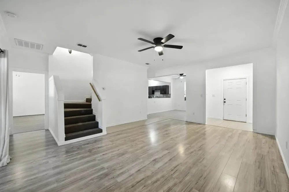 619 Comal Avenue Fort Worth, TX 76108