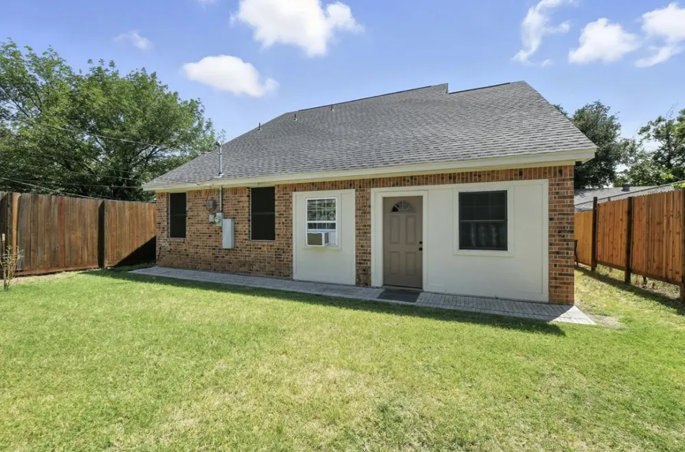 619 Comal Avenue Fort Worth, TX 76108