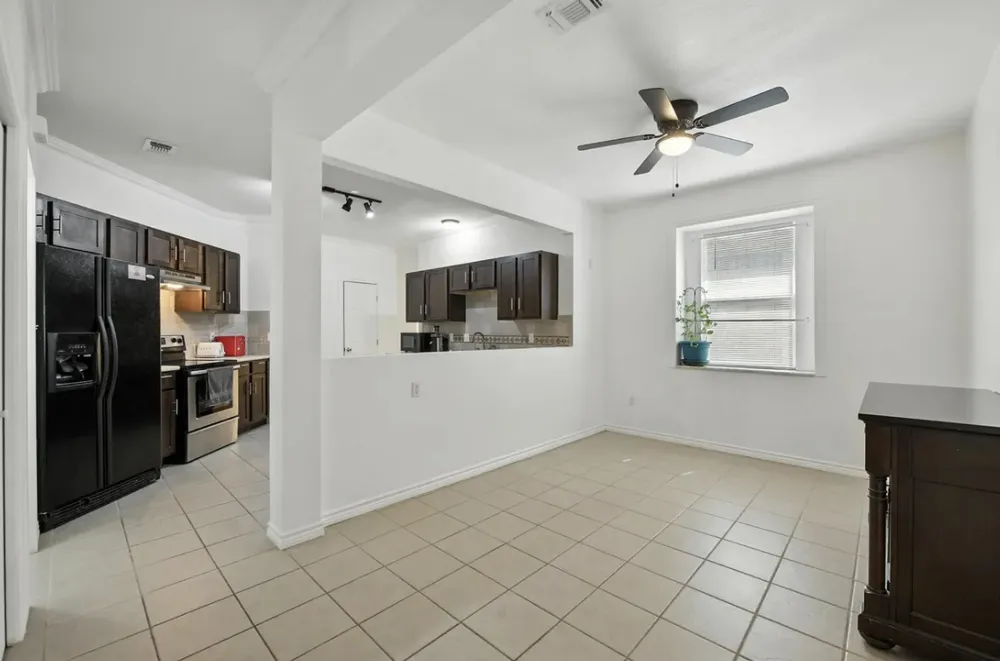 619 Comal Avenue Fort Worth, TX 76108