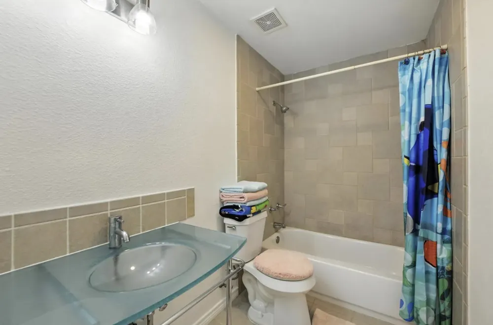 619 Comal Avenue Fort Worth, TX 76108