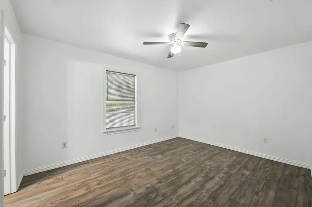 619 Comal Avenue Fort Worth, TX 76108