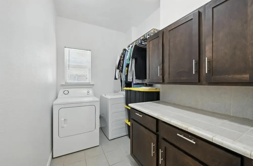 619 Comal Avenue Fort Worth, TX 76108