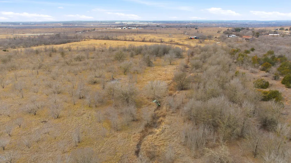 13802 Hokanson Road Del Valle, TX 78617