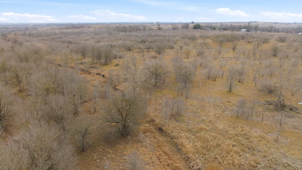 13802 Hokanson Road Del Valle, TX 78617