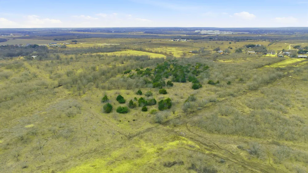 13802 Hokanson Road Del Valle, TX 78617