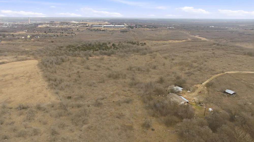 13802 Hokanson Road Del Valle, TX 78617