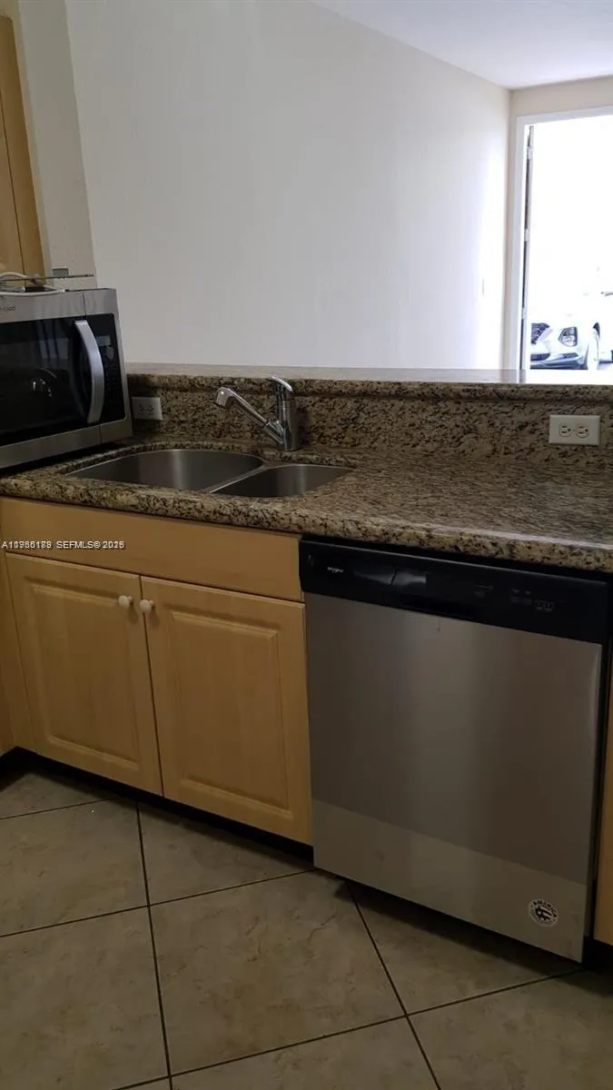 3525 Sonoma Dr Riviera Beach, FL 33404