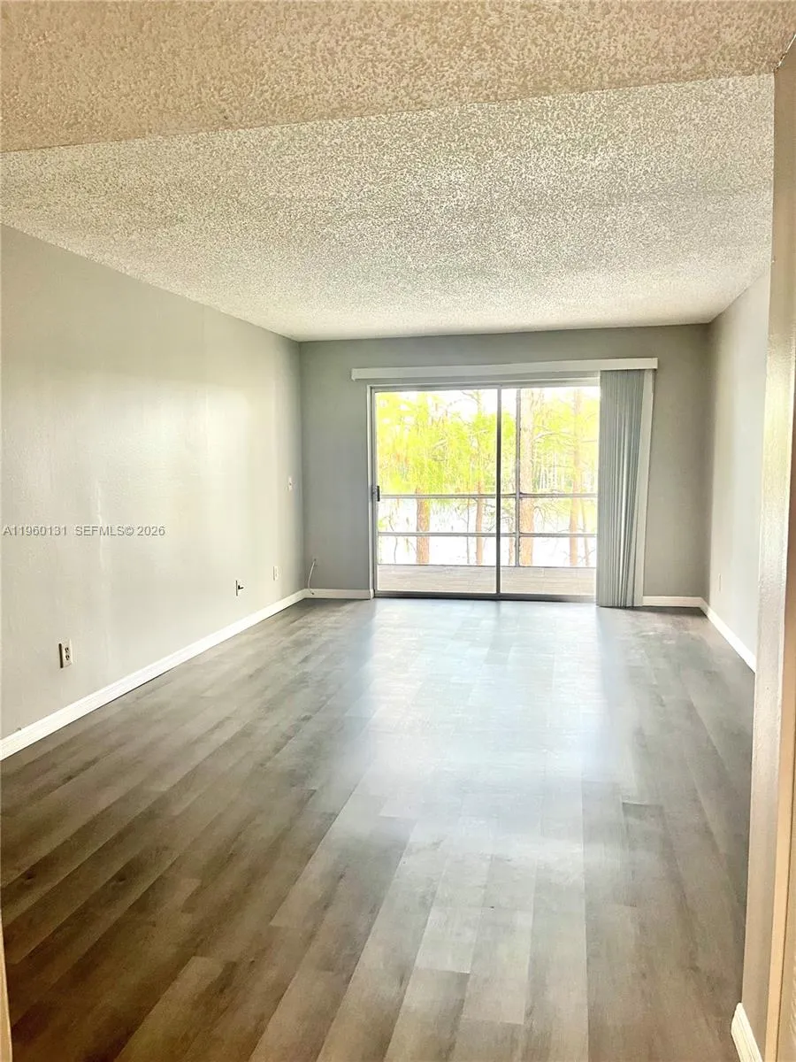 4575 S Texas Ave #307 Orlando, FL 32839