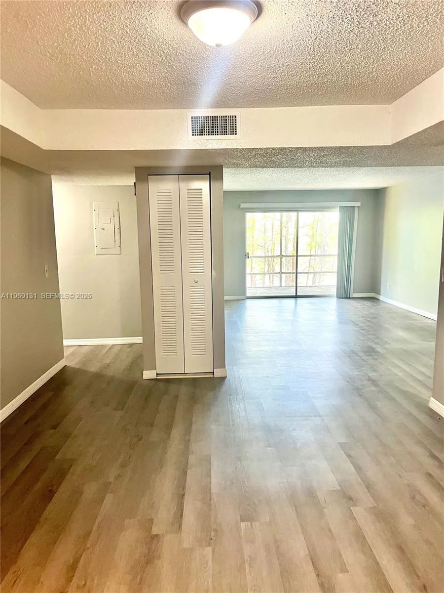 4575 S Texas Ave #307 Orlando, FL 32839