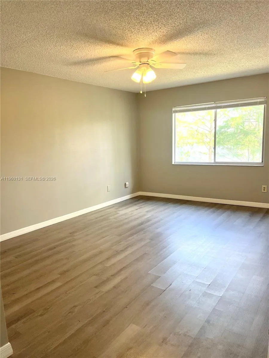 4575 S Texas Ave #307 Orlando, FL 32839