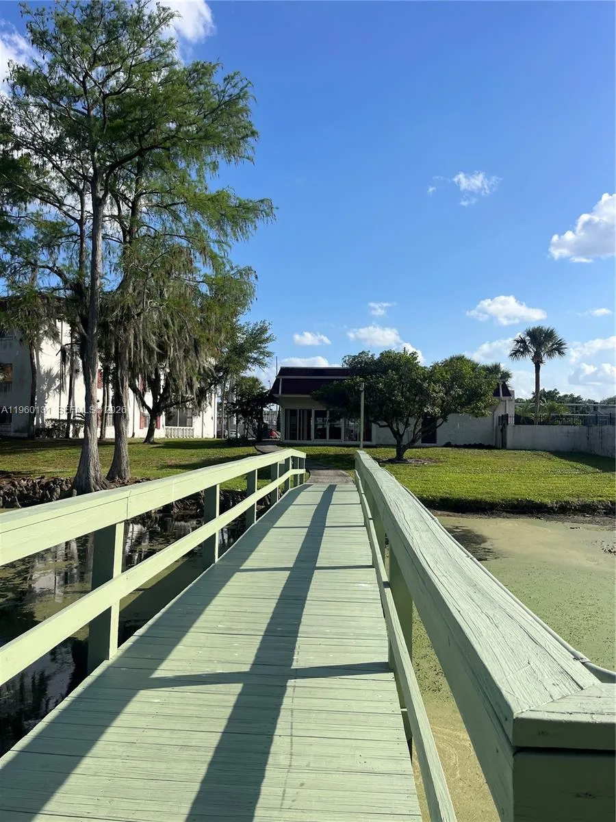 4575 S Texas Ave #307 Orlando, FL 32839