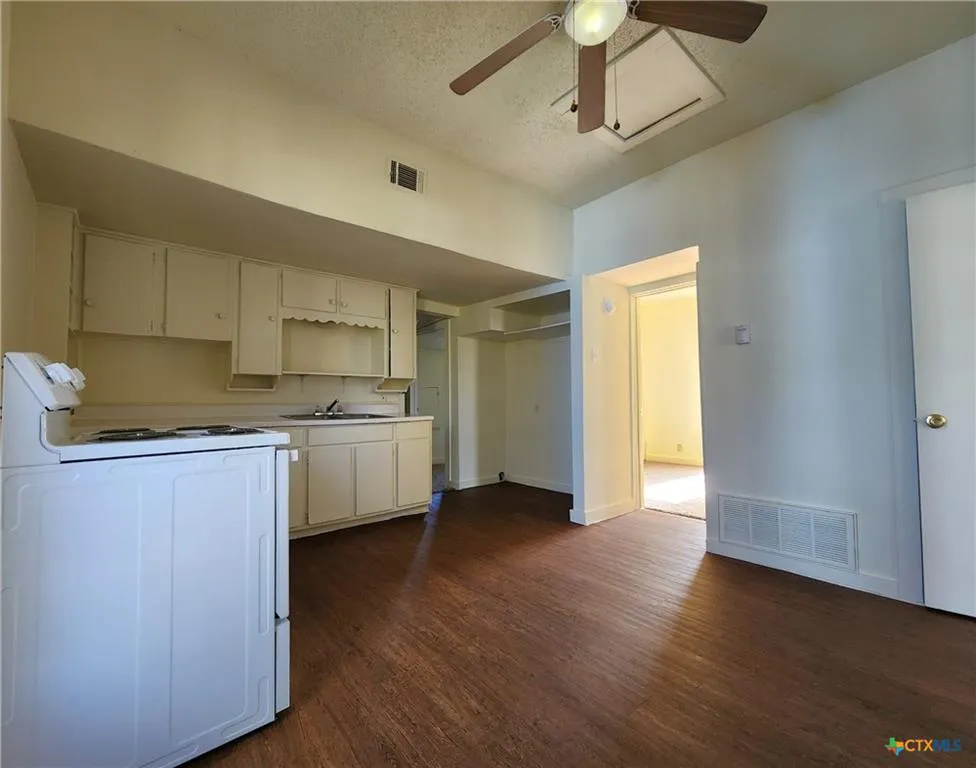 209 S 27th Street Temple, TX 76504