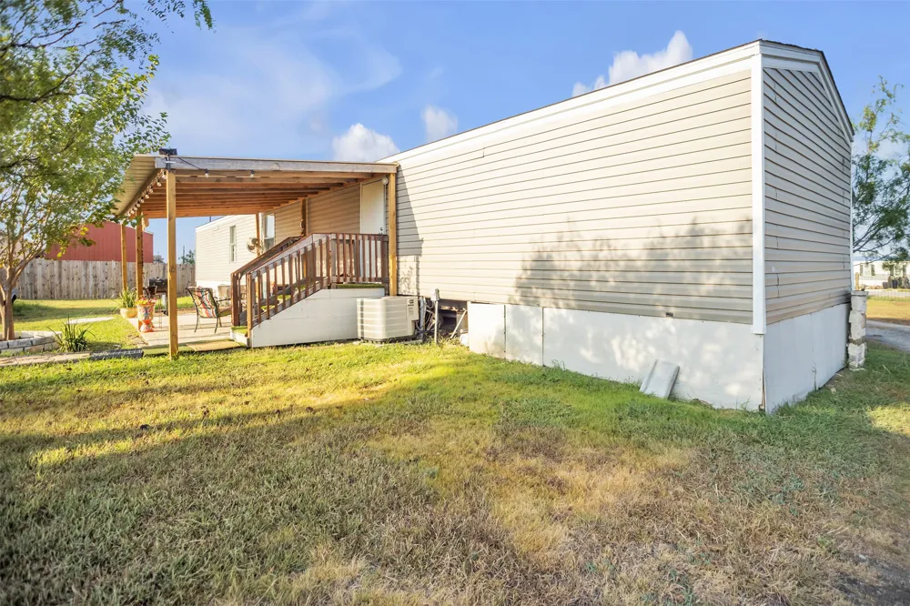 363 El Rey Drive Kyle, TX 78640