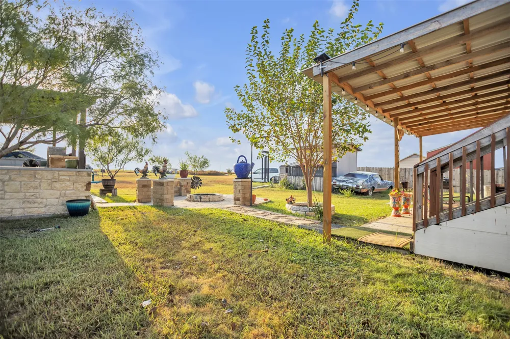 363 El Rey Drive Kyle, TX 78640