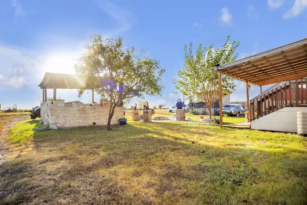 363 El Rey Drive Kyle, TX 78640
