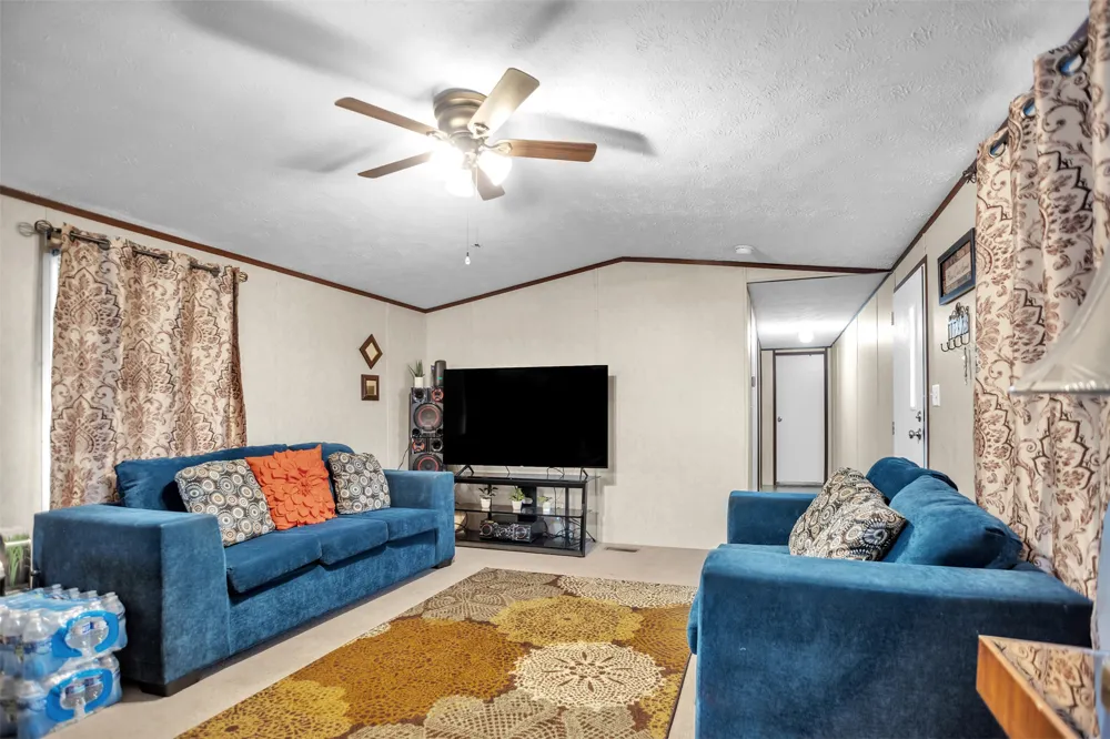 363 El Rey Drive Kyle, TX 78640