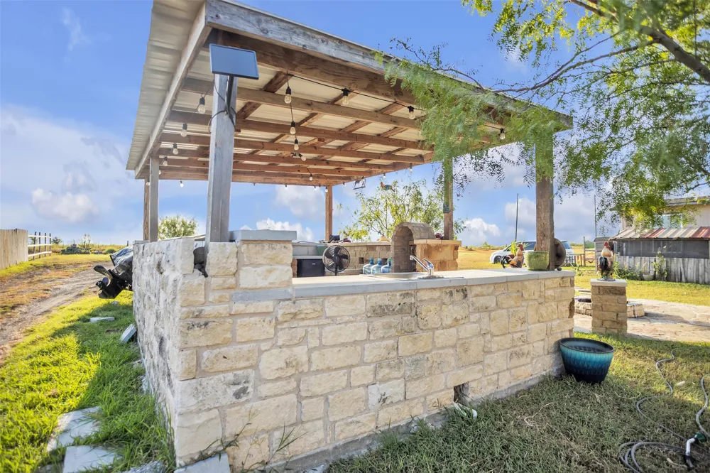 363 El Rey Drive Kyle, TX 78640