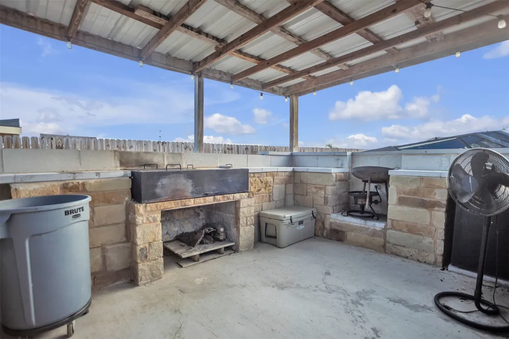 363 El Rey Drive Kyle, TX 78640