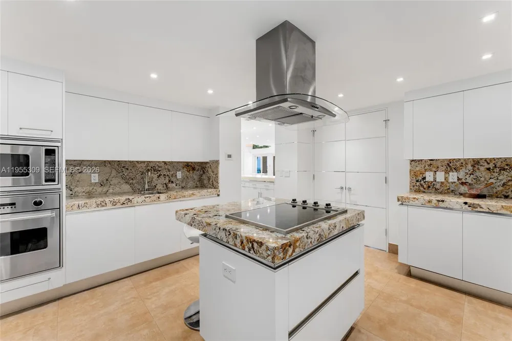 2443 Fisher Island Dr #5403 Miami, FL 33109