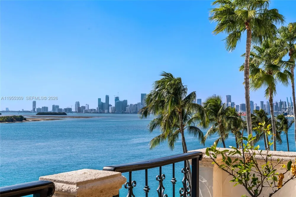 2443 Fisher Island Dr #5403 Miami, FL 33109