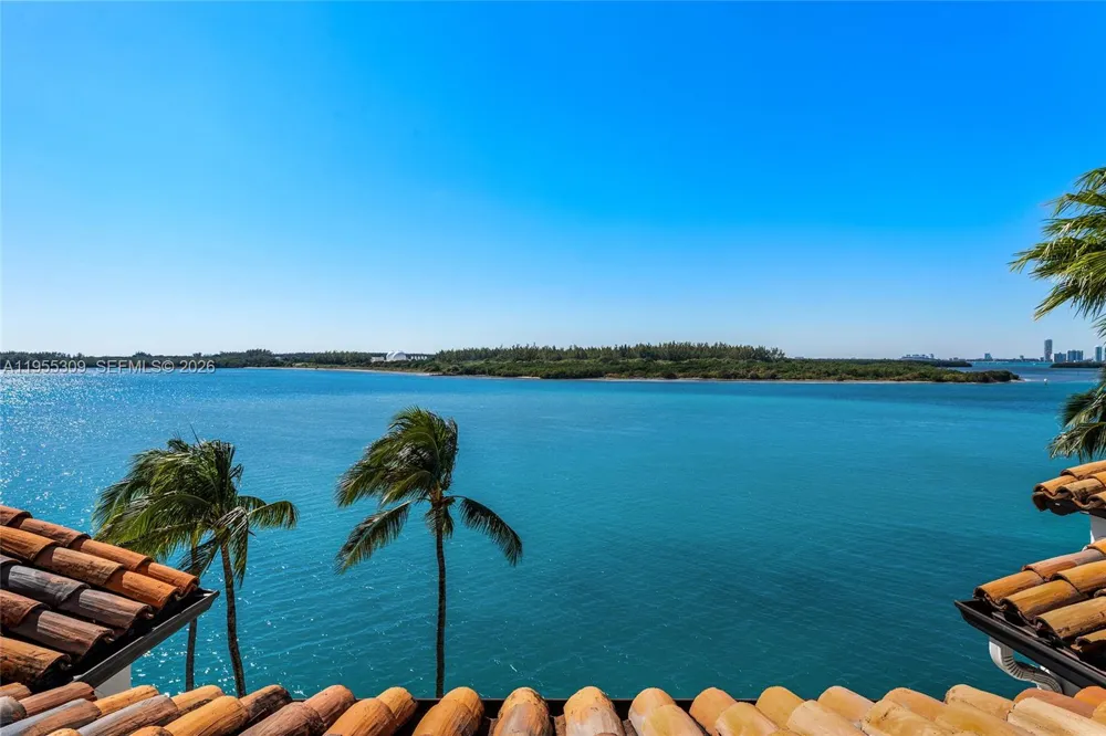 2443 Fisher Island Dr #5403 Miami, FL 33109