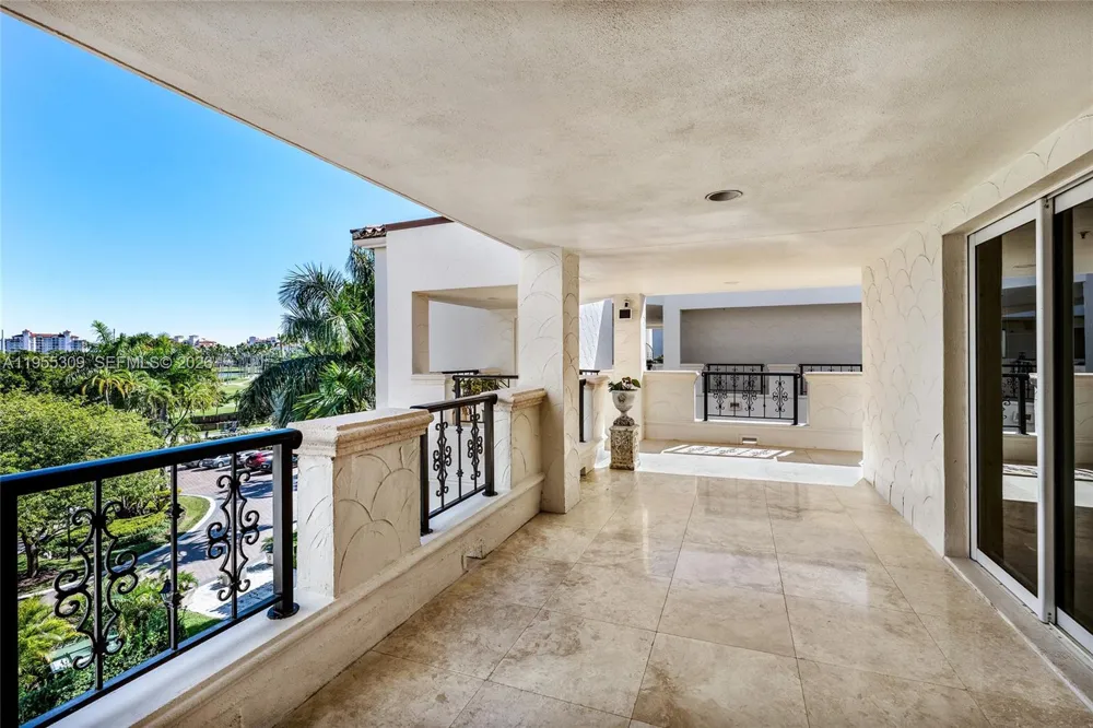 2443 Fisher Island Dr #5403 Miami, FL 33109