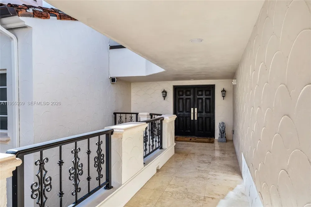 2443 Fisher Island Dr #5403 Miami, FL 33109