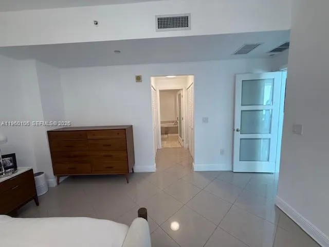 3330 NE 190th St #1815 Aventura, FL 33180