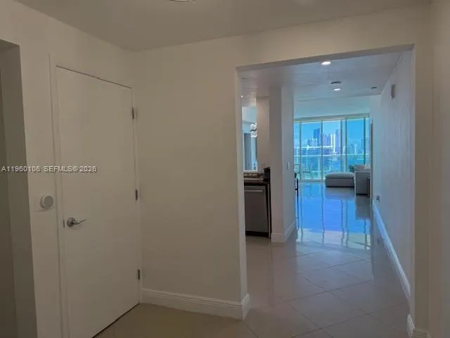 3330 NE 190th St #1815 Aventura, FL 33180