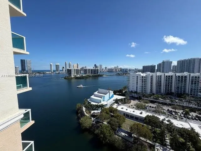 3330 NE 190th St #1815 Aventura, FL 33180