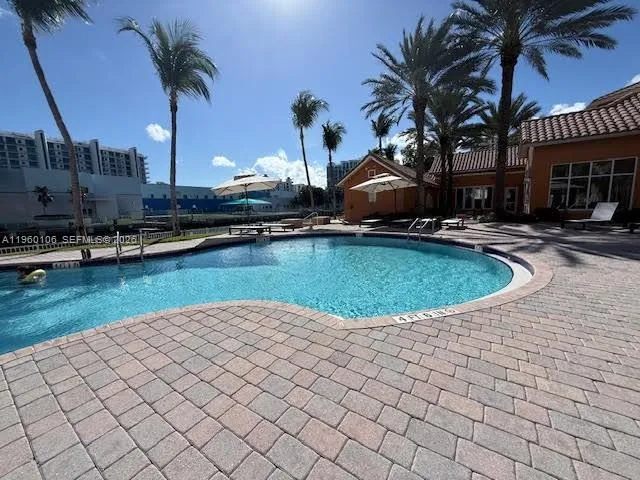 3330 NE 190th St #1815 Aventura, FL 33180