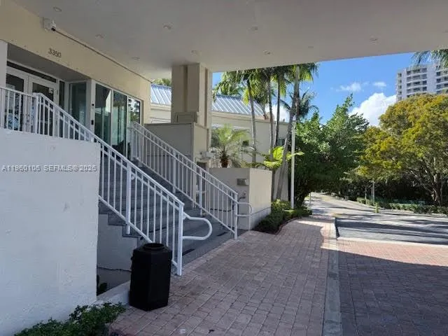 3330 NE 190th St #1815 Aventura, FL 33180