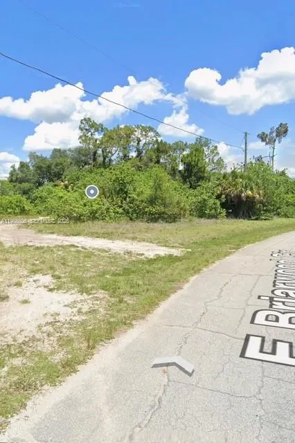 3025 E BRIARWOOD CIR La Belle, FL 33935