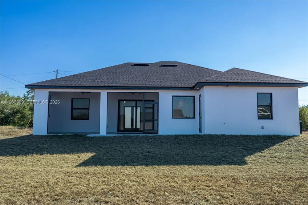 2903 17th St Lehigh Acres, FL 33972